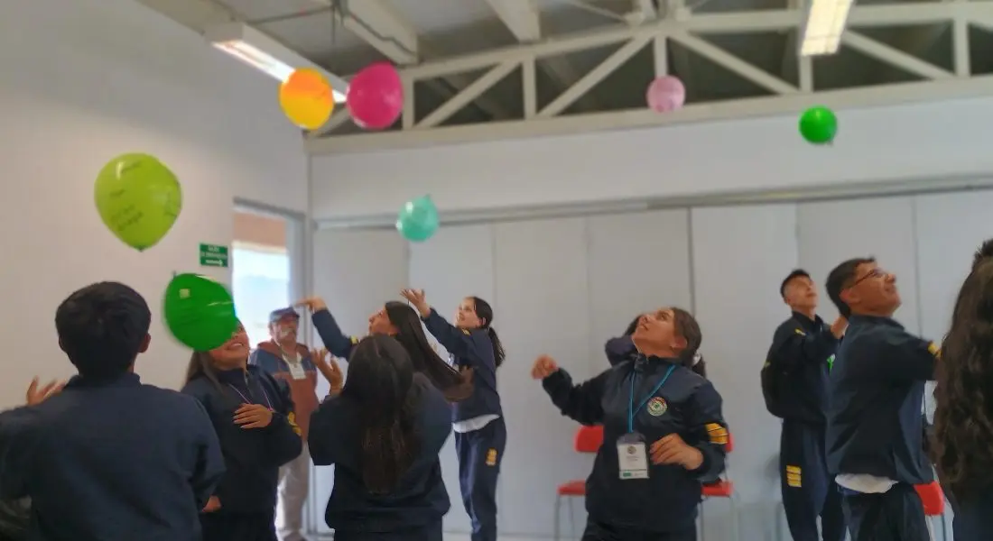 Diseñando futuros con propósito: jóvenes líderes en acción 1.