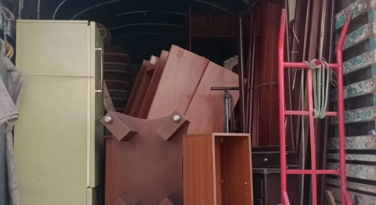 Muebles donados a la Fundación Santa Isabel 5